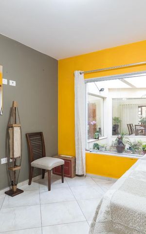 Casa à venda com 230m², 3 quartos e 3 vagas Casa à venda com 230m², 3 quartos e 3 vagasQuarto 3