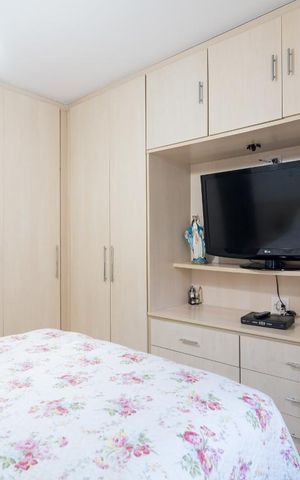 Casa à venda com 230m², 3 quartos e 3 vagas Casa à venda com 230m², 3 quartos e 3 vagasSuíte