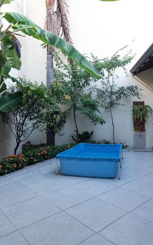 Casa à venda com 230m², 3 quartos e 3 vagas Casa à venda com 230m², 3 quartos e 3 vagasÁrea Comum