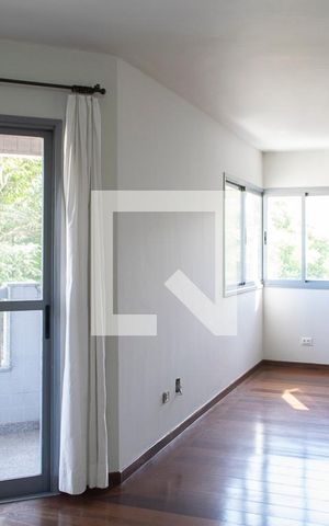 Apartamento à venda com 160m², 3 quartos e 3 vagas Apartamento à venda com 160m², 3 quartos e 3 vagasSala