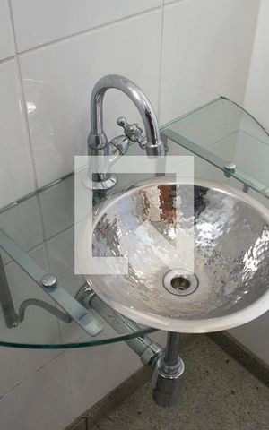 Apartamento à venda com 160m², 3 quartos e 3 vagas Apartamento à venda com 160m², 3 quartos e 3 vagasLavabo