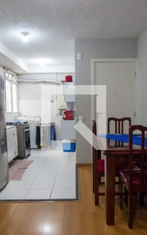 Apartamento à venda com 46m², 2 quartos e 1 vaga Apartamento à venda com 46m², 2 quartos e 1 vagaSala