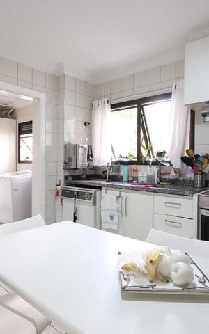 Apartamento para alugar com 135m², 3 quartos e 2 vagasCozinha
