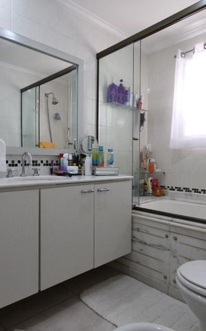 Apartamento para alugar com 135m², 3 quartos e 2 vagasBanheiro da Suíte 2