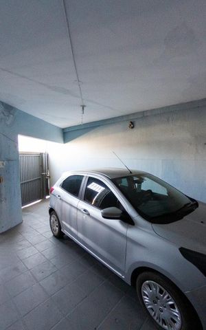 Casa à venda com 250m², 3 quartos e 2 vagasGaragem