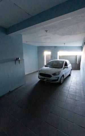 Casa à venda com 250m², 3 quartos e 2 vagasGaragem