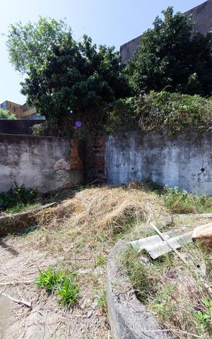 Casa à venda com 250m², 3 quartos e 2 vagasQuintal 1