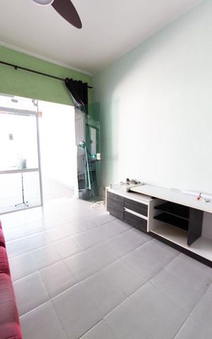 Casa à venda com 250m², 3 quartos e 2 vagasSala