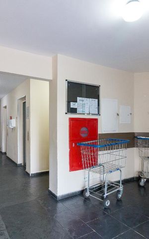 Apartamento para alugar com 50m², 2 quartos e 1 vagaHall de entrada do bloco