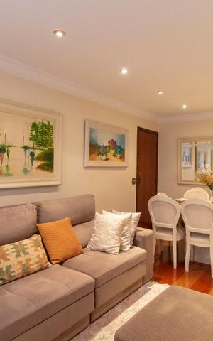 Casa à venda com 217m², 3 quartos e 5 vagasSala
