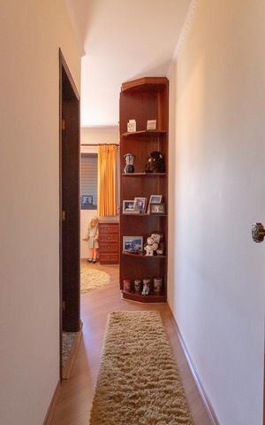 Casa à venda com 217m², 3 quartos e 5 vagasSuíte 3