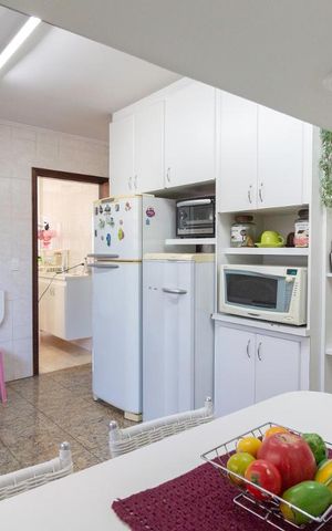 Casa à venda com 217m², 3 quartos e 5 vagasCozinha
