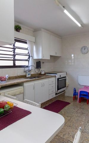 Casa à venda com 217m², 3 quartos e 5 vagasCozinha