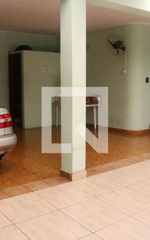 Casa à venda com 447m², 5 quartos e 6 vagasGaragem