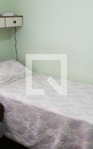 Casa à venda com 447m², 5 quartos e 6 vagasQuarto 2
