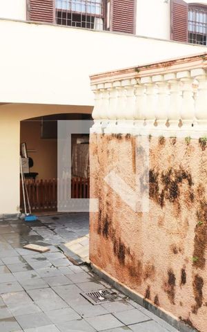 Casa à venda com 447m², 5 quartos e 6 vagasQuintal