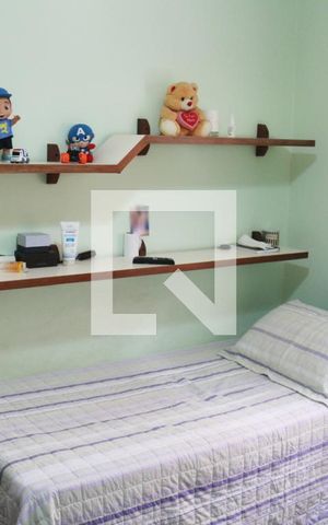 Casa à venda com 447m², 5 quartos e 6 vagasQuarto 2