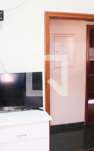 Casa à venda com 447m², 5 quartos e 6 vagasQuarto 2