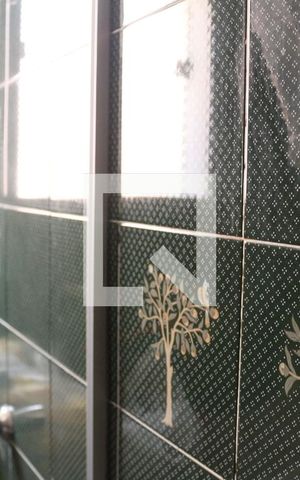 Casa à venda com 447m², 5 quartos e 6 vagasBanheiro 1