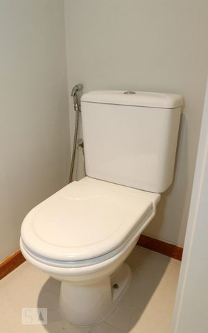 Apartamento para alugar com 180m², 3 quartos e 2 vagas Apartamento para alugar com 180m², 3 quartos e 2 vagasLavabo