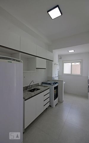 Apartamento para alugar com 89m², 2 quartos e 2 vagasCozinha
