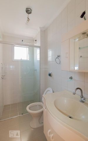 Apartamento para alugar com 50m², 2 quartos e 1 vaga Apartamento para alugar com 50m², 2 quartos e 1 vagaBanheiro