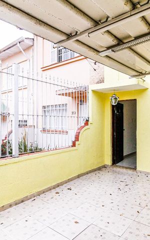 Casa à venda com 96m², 2 quartos e 1 vaga Casa à venda com 96m², 2 quartos e 1 vagaGaragem