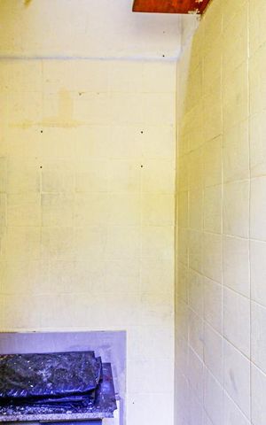 Casa à venda com 96m², 2 quartos e 1 vaga Casa à venda com 96m², 2 quartos e 1 vagaBanheiro de Serviço
