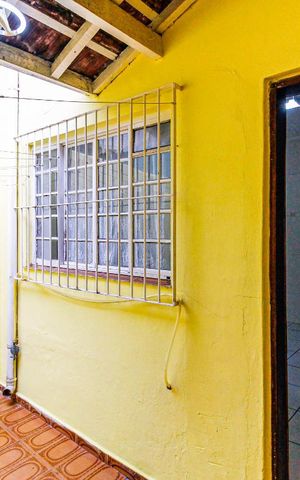 Casa à venda com 96m², 2 quartos e 1 vaga Casa à venda com 96m², 2 quartos e 1 vagaÁrea de Serviço