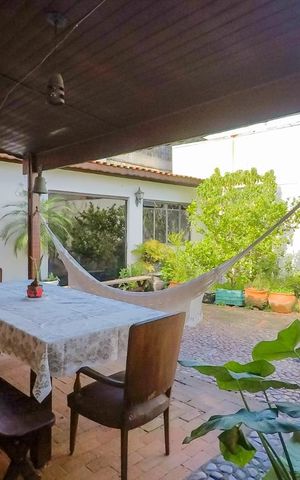 Casa à venda com 250m², 3 quartos e 8 vagasÁrea comum - Churrasqueira