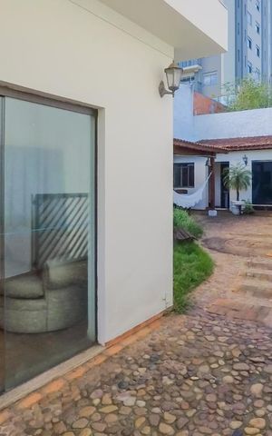 Casa à venda com 250m², 3 quartos e 8 vagasÁrea Externa