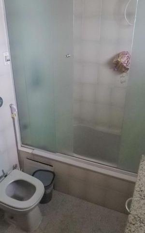 Casa à venda com 250m², 3 quartos e 8 vagasBanheiro