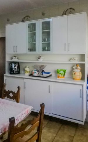 Casa à venda com 250m², 3 quartos e 8 vagasCozinha