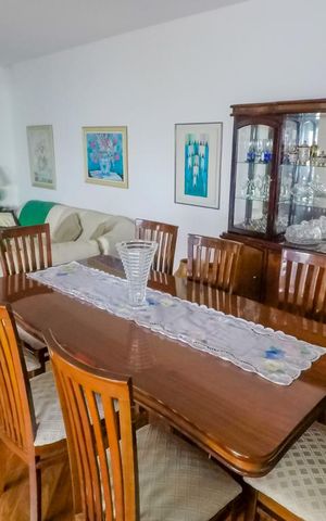 Casa à venda com 250m², 3 quartos e 8 vagasSala de Jantar