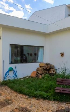 Casa à venda com 250m², 3 quartos e 8 vagasÁrea Externa