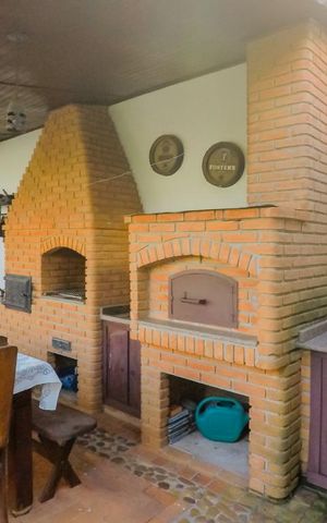 Casa à venda com 250m², 3 quartos e 8 vagasÁrea comum - Churrasqueira