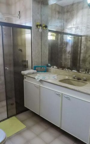 Casa à venda com 250m², 3 quartos e 8 vagasQuarto 1 suite