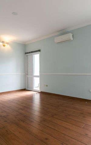 Casa para alugar com 360m², 3 quartos e 6 vagasSuíte