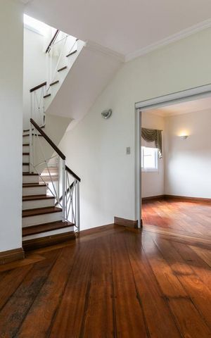 Casa para alugar com 360m², 3 quartos e 6 vagasSala