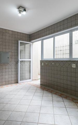 Casa para alugar com 360m², 3 quartos e 6 vagasÁrea de Serviço