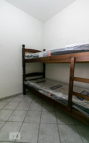 Casa para alugar com 360m², 3 quartos e 6 vagasÁrea de Serviço - Quarto 4