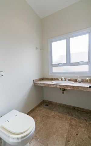 Casa para alugar com 360m², 3 quartos e 6 vagasLavabo
