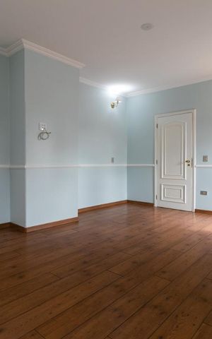 Casa para alugar com 360m², 3 quartos e 6 vagasSuíte