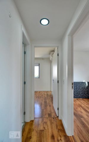 Apartamento à venda com 65m², 2 quartos e 2 vagasCorredor