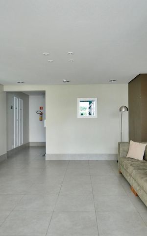 Apartamento à venda com 65m², 2 quartos e 2 vagasHall social