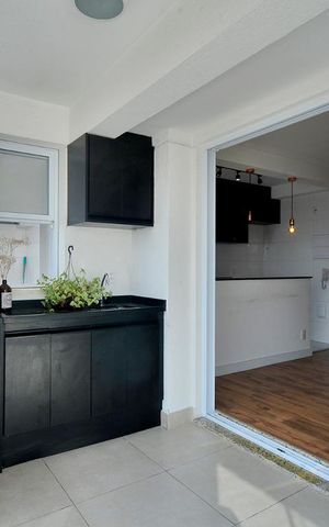 Apartamento à venda com 65m², 2 quartos e 2 vagasvaranda