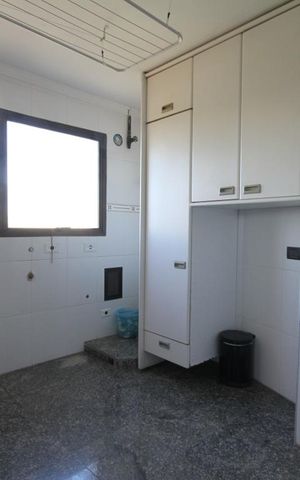 Apartamento à venda com 212m², 3 quartos e 3 vagasÁrea de serviço