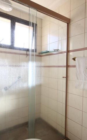 Apartamento à venda com 212m², 3 quartos e 3 vagasBanheiro