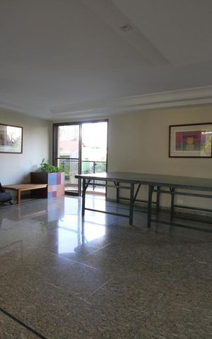 Apartamento à venda com 212m², 3 quartos e 3 vagasSalão de festas