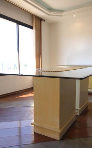 Apartamento à venda com 212m², 3 quartos e 3 vagasSala
